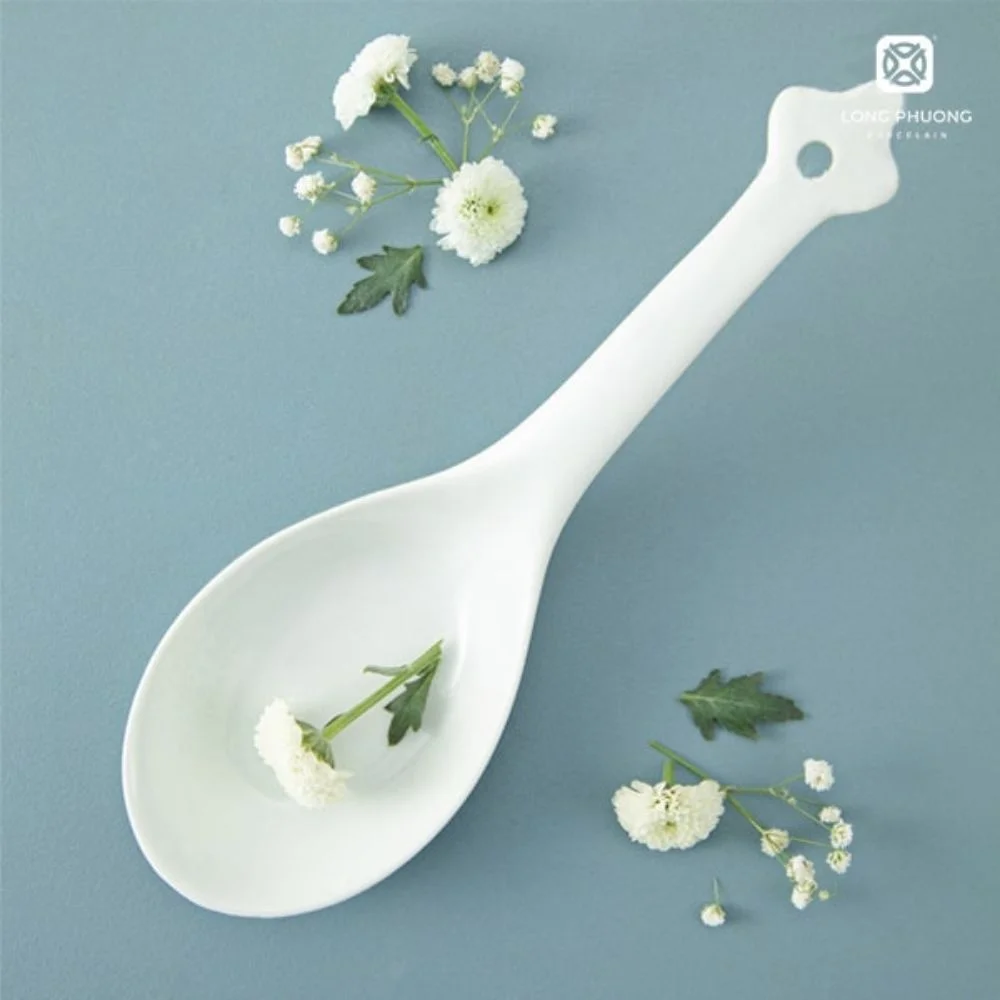 Elegant-porcelain-spoon-3 Elegant Porcelain Spoon from Long Phuong