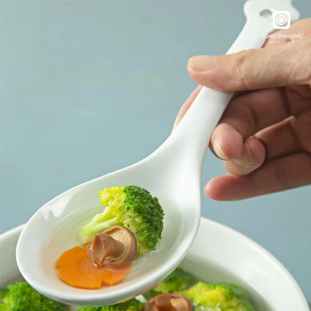 Elegant-porcelain-spoon-4 Elegant Porcelain Spoon by Long Phuong Porcelain