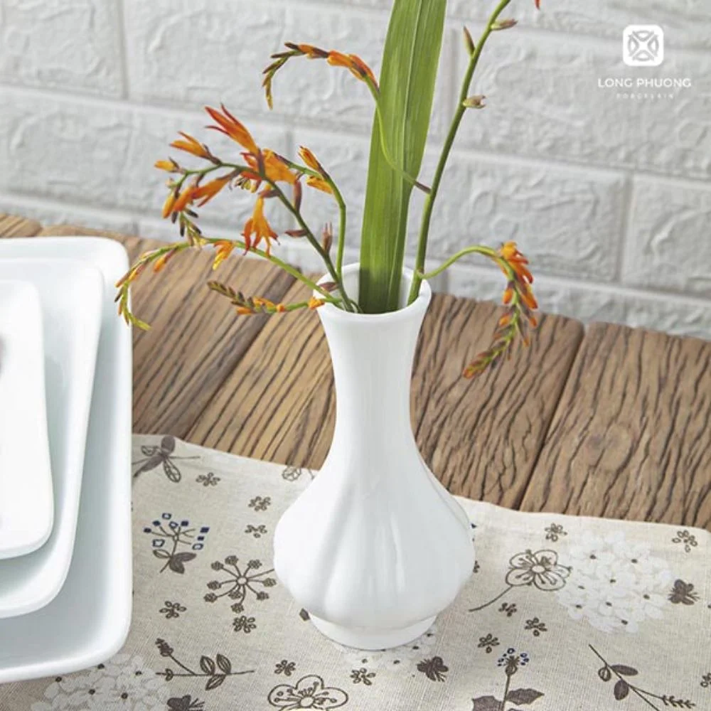 Garlic-Shaped-porcelain-vase-2 porcelain vase with flowers