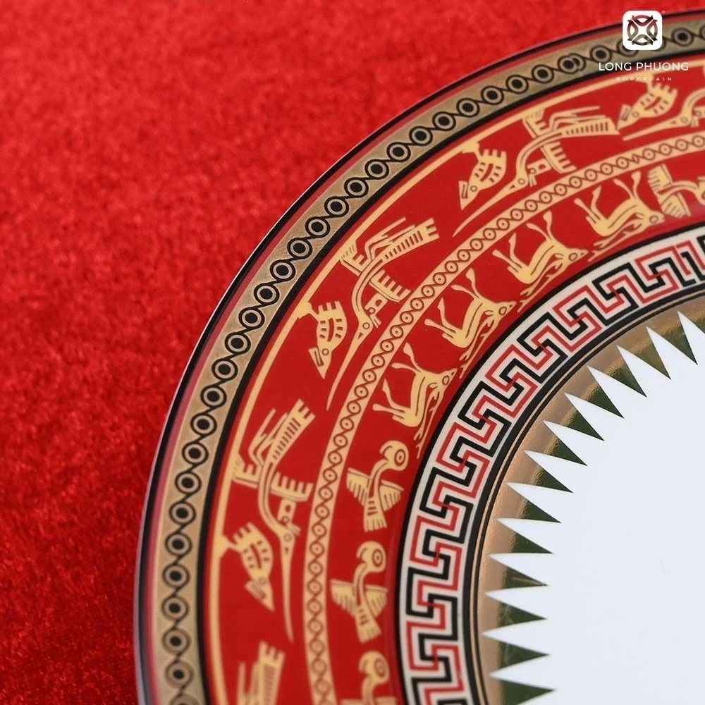 Lac-Hong-Flat-Plate (4) Long Phuong captures Vietnamese traditions in a refined and minimalist form