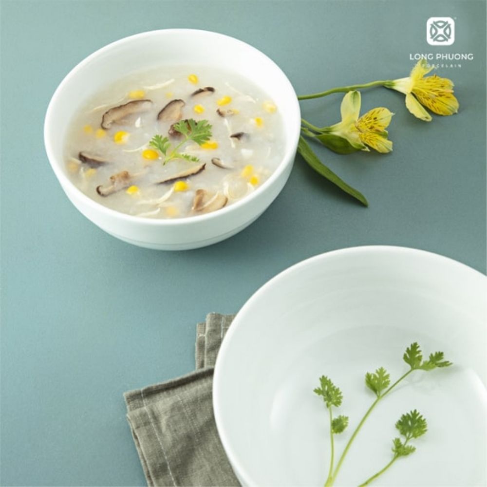 Long-Phuong’s-rimmed-porcelain-serving-bowl (4) Long Phuong’s rimmed porcelain serving bowl