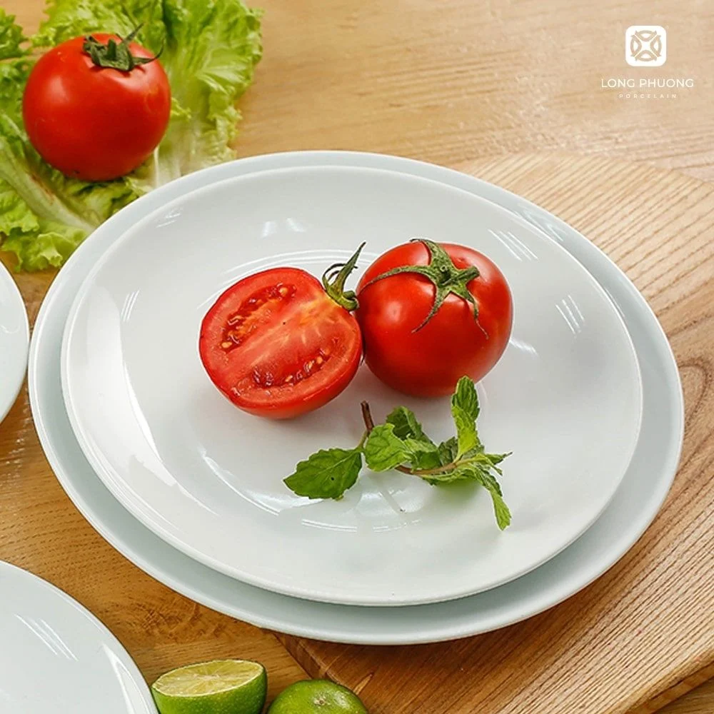 Round-Curved-Plate (2) complete a refined dinner plate set