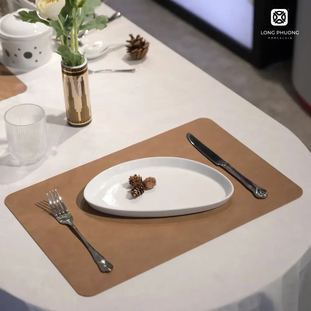 Shallow-Oval-Plate (2) perfect for everyday use or elegant table settings