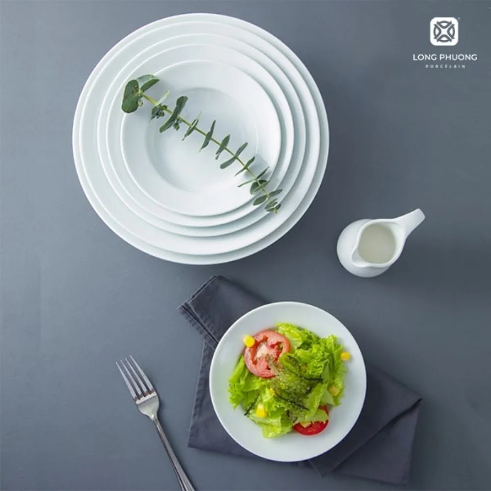 Smooth-Deep-Plate (4) plate sets offers practical elegance