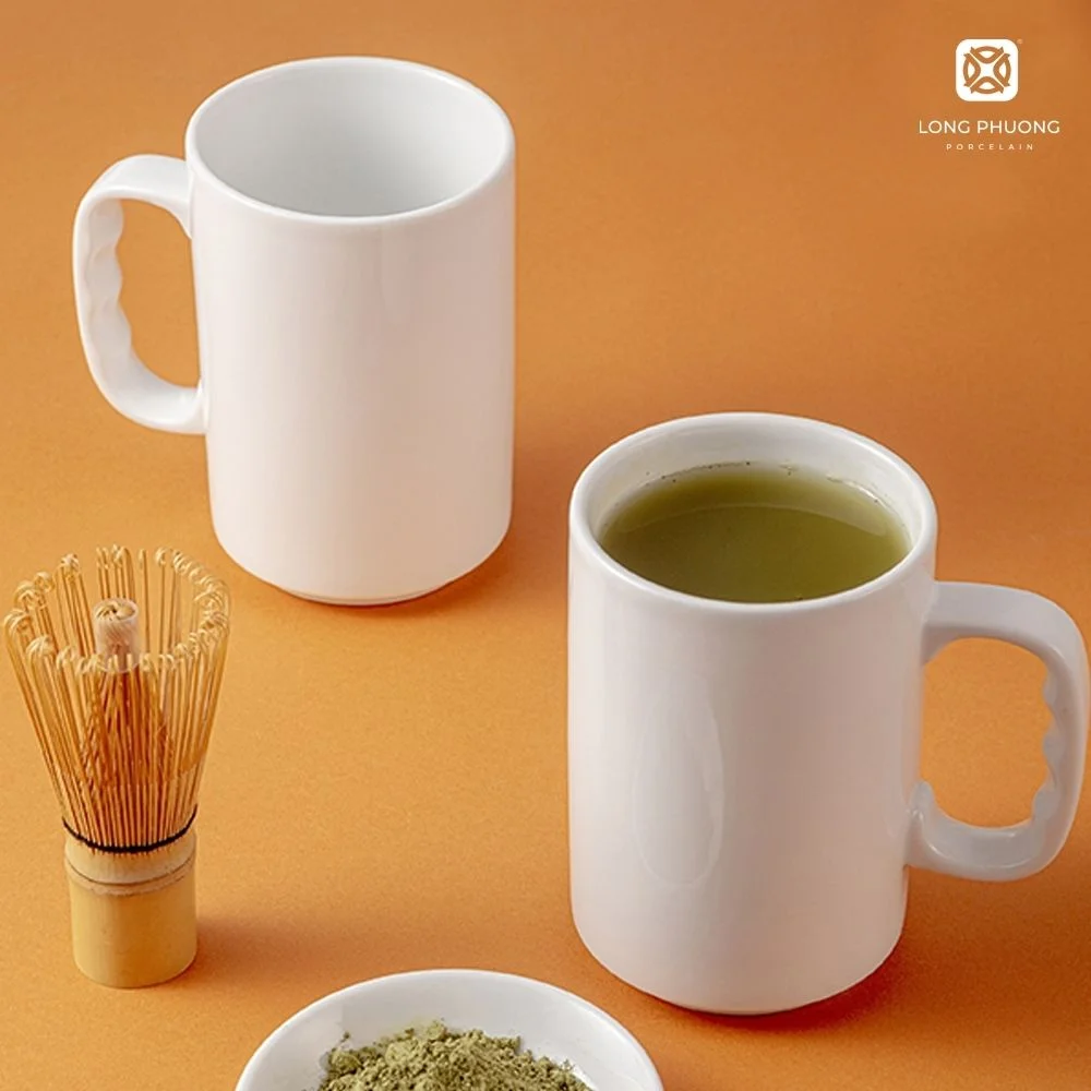 Tall porcelain mugs with square handle 18.6 oz (3) 18.6 oz tall porcelain mugs with square handle