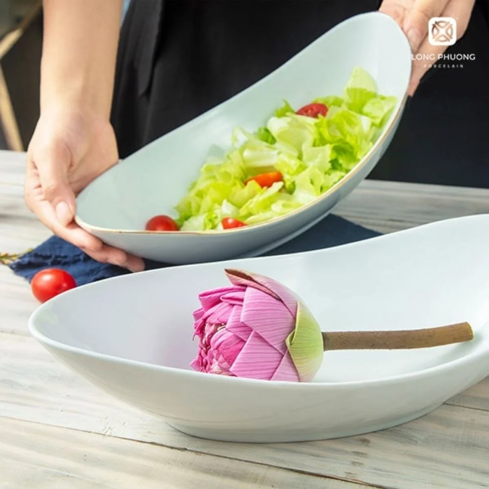 Thanh-Ca-Oval-Plate (3) Long Phuong embodies purity and grace in dining