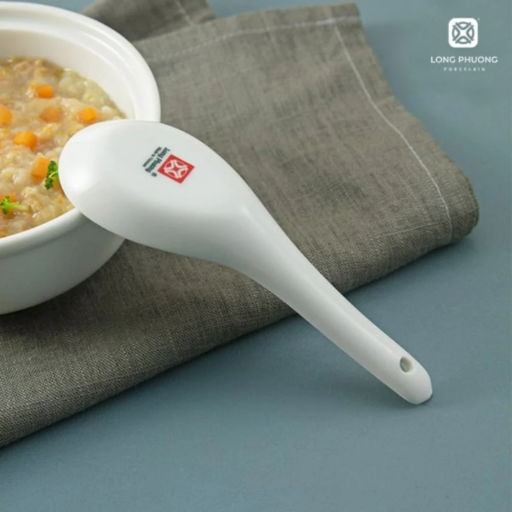 White-porcelain-spoon-4 white porcelain spoon