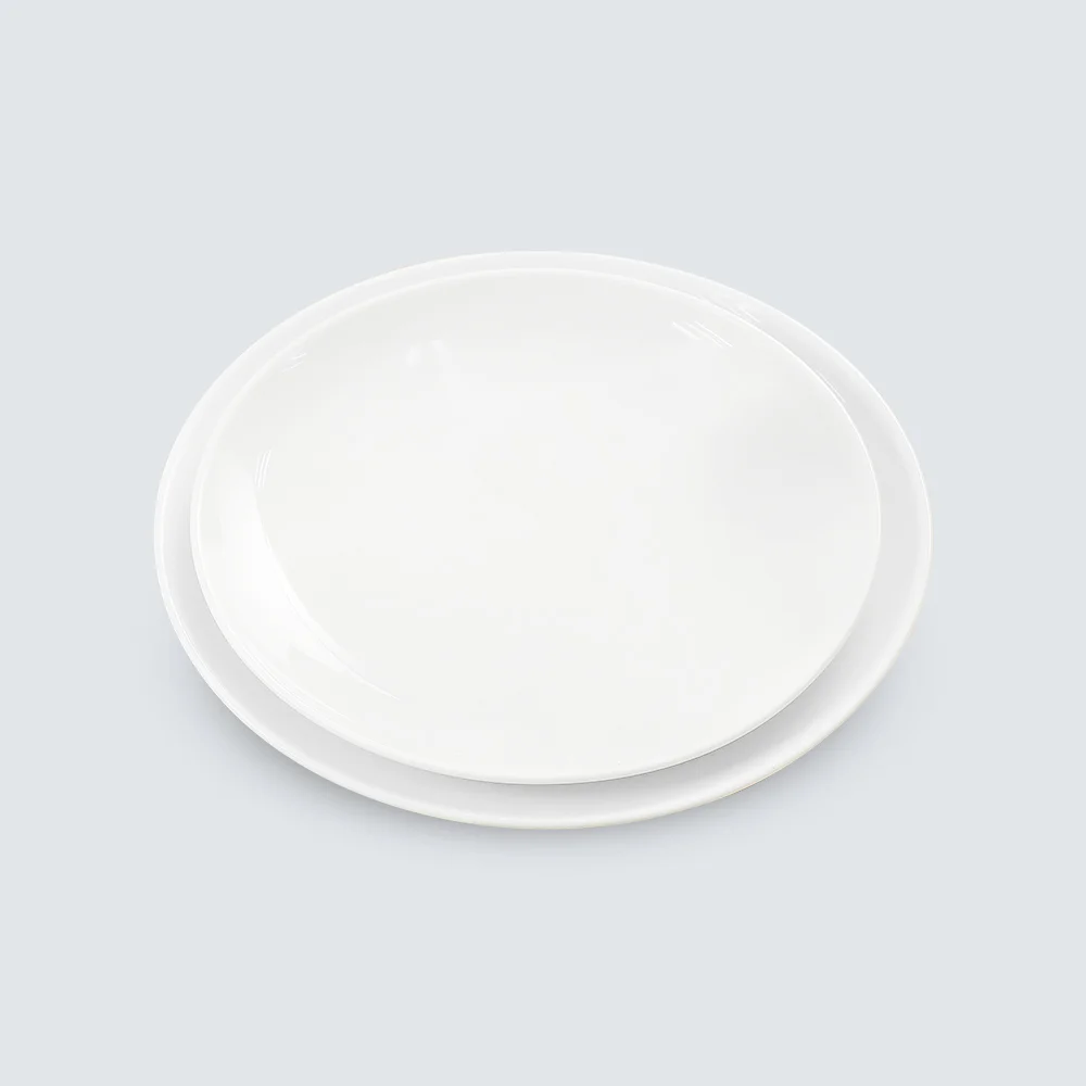 Round Curved Plates enhances food presentation