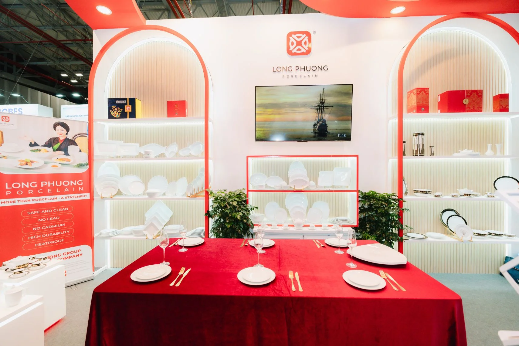 Modern and stylish booth design reflecting Long Phuong’s brand identity