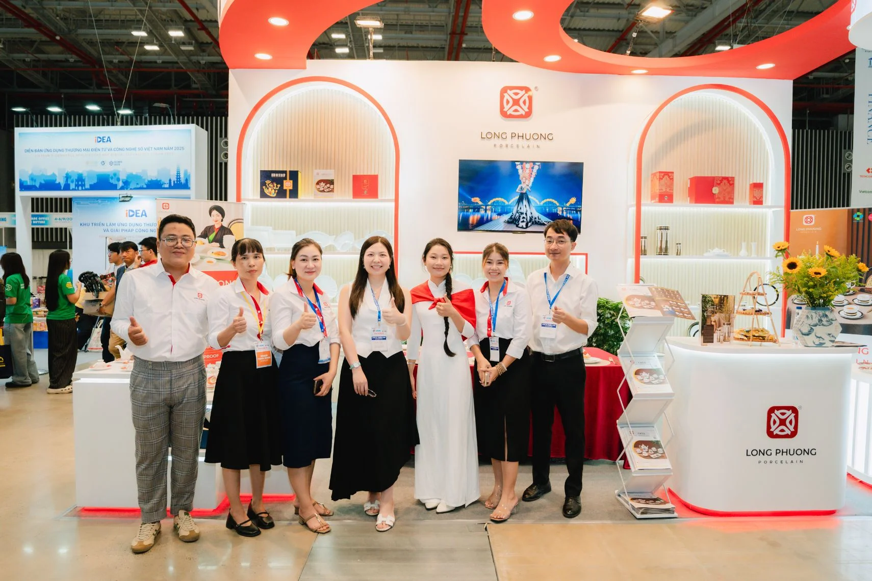 Long Phuong Porcelain at Vietnam International Sourcing Expo 2025