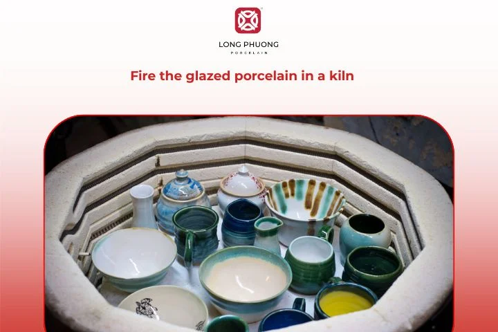 Fire the glazed porcelain