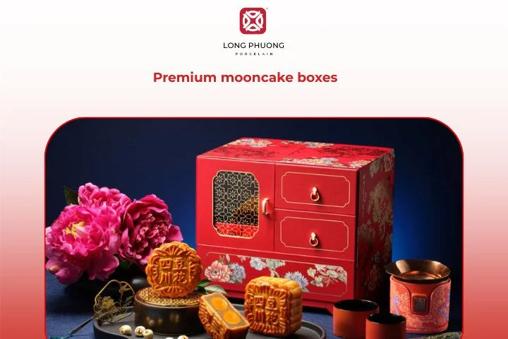 Luxurious mooncake boxes enhance the festive atmosphere with refined presentation.
