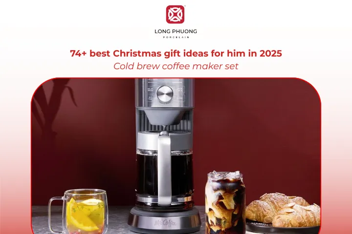 A cold brew coffee maker set is a practical and enjoyable gift for the holiday season