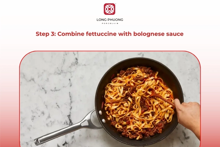 Combining fettuccine with bolognese sauce in pan
