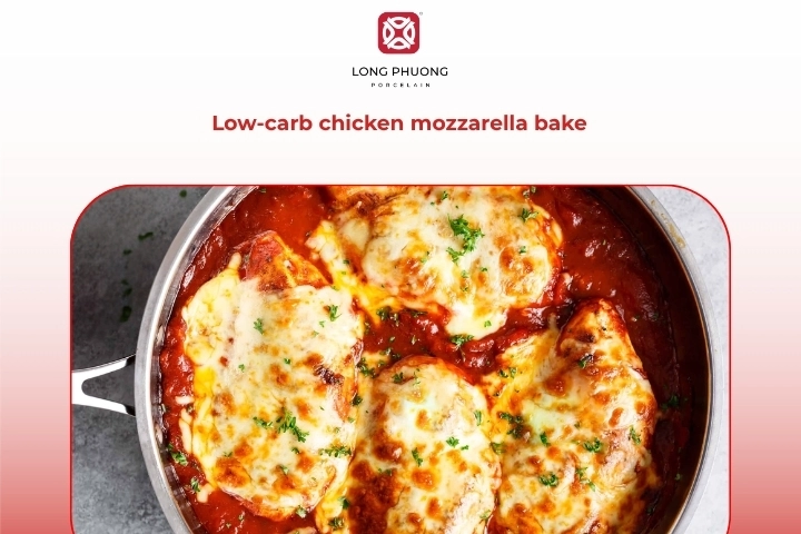 Low carb chicken mozzarella bake with vegetables and melted cheese