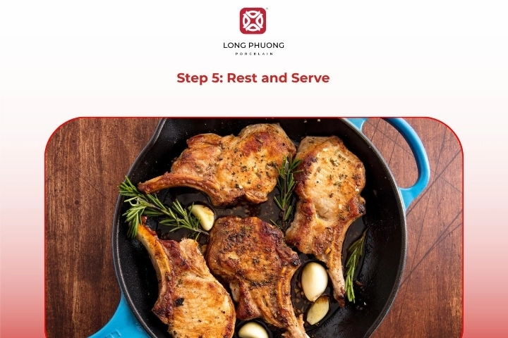 Resting rosemary pork chop to keep juices inside tender pork chops