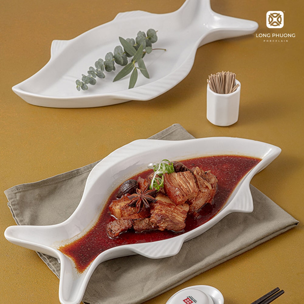 High quality white porcelain two-fin fish plate