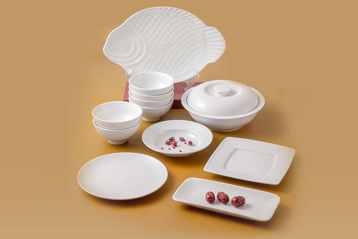 bát đĩa nhà hàng ở Hà Giang