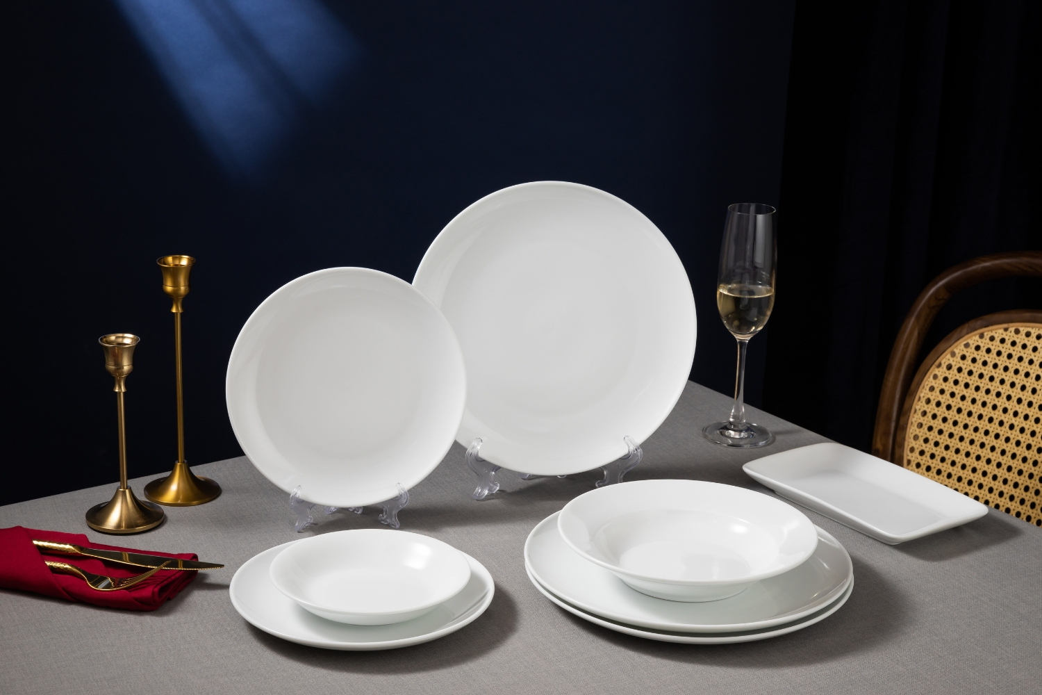 chọn đĩa sứ tròn đẹp