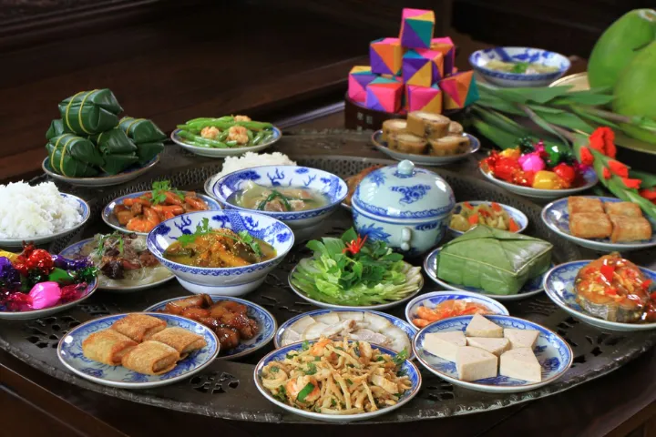 40+ món ăn ngày Tết không thể thiếu trong mâm cơm Tết ở ba miền Bắc – Trung – Nam