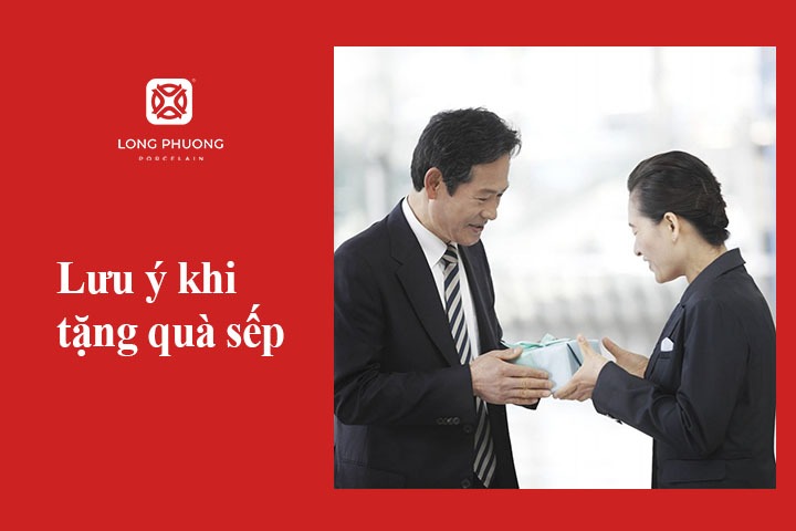 lưu ý khi mua quà tặng sếp nam