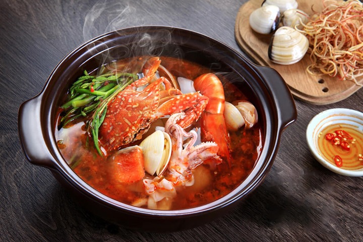 lẩu hải sản ăn rau gì