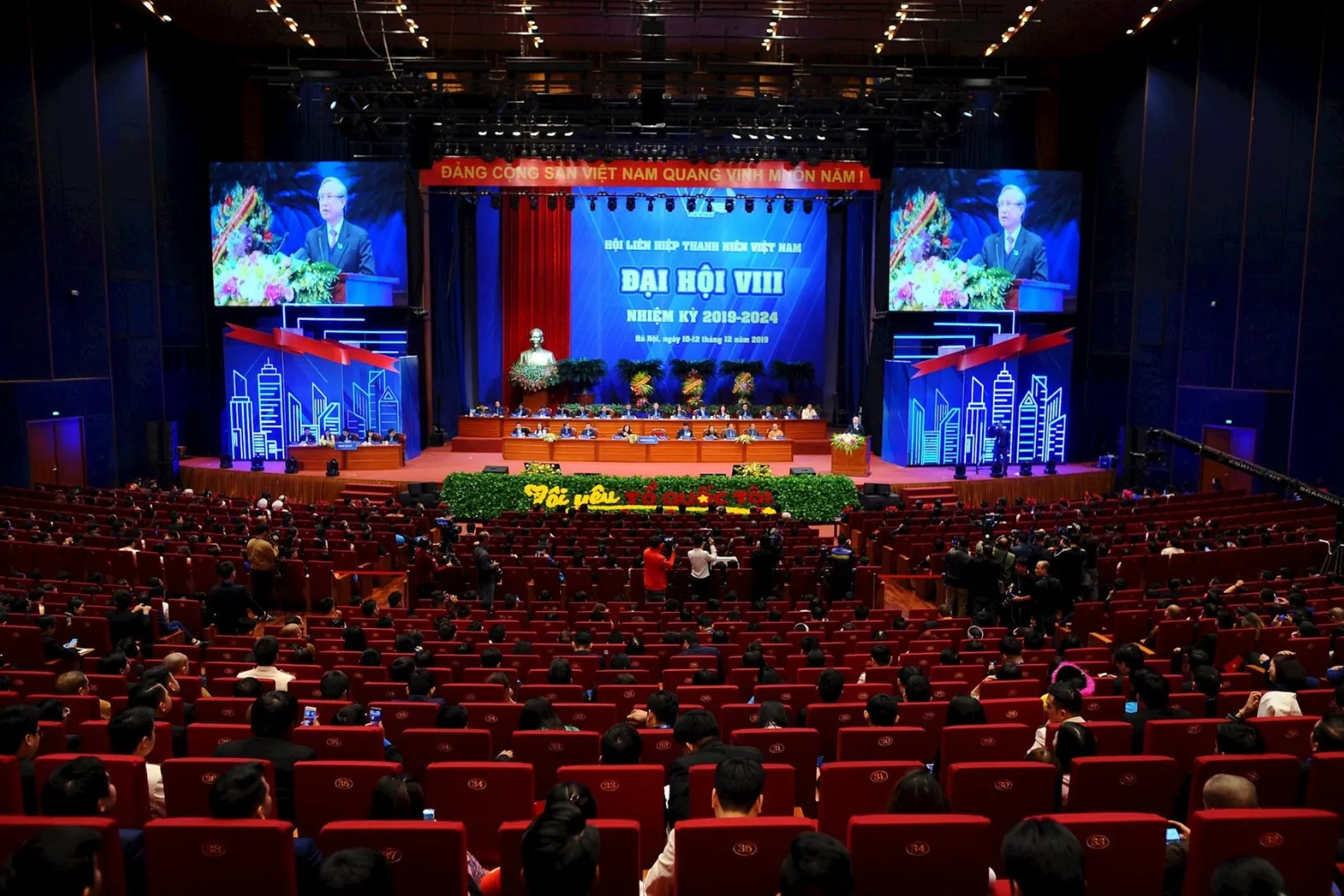 top quà tặng đại hội hội liên hiệp thanh niên ý nghĩa