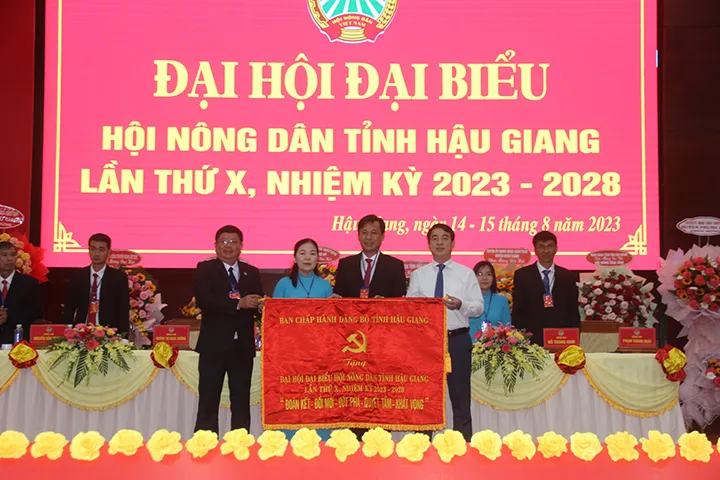 quà tặng đại hội nông dân