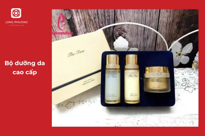 Bộ dưỡng da là món quà không chỉ thể hiện sự quan tâm đến Mẹ mà còn rất giá trị