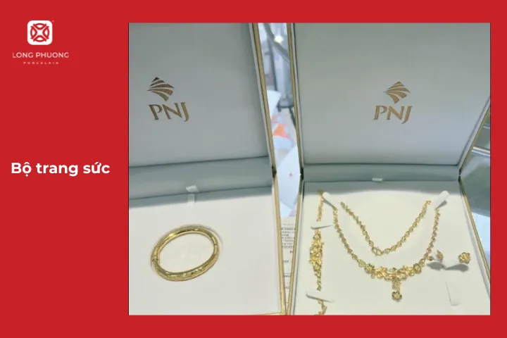 Bộ trang sức không chỉ chứa đựng giá trị tinh thần mà còn mang giá trị vật chất