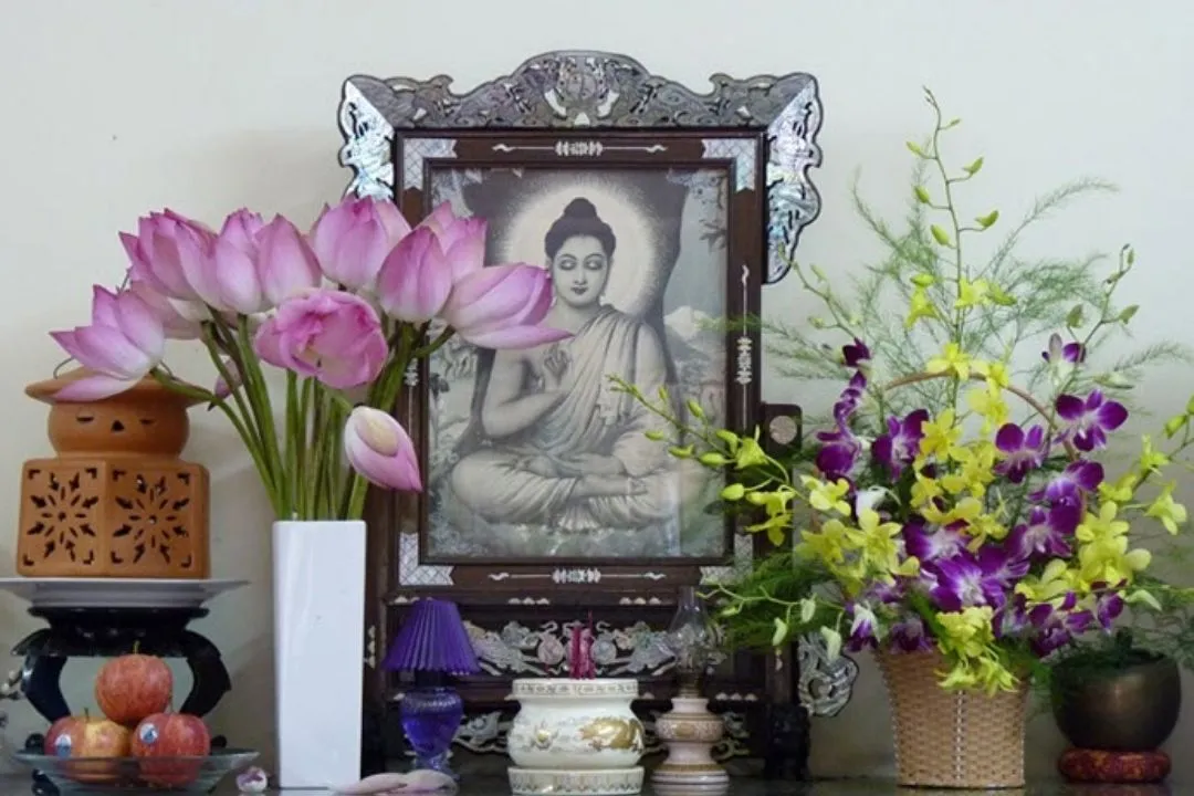 cắm hoa bàn thờ ngày tết