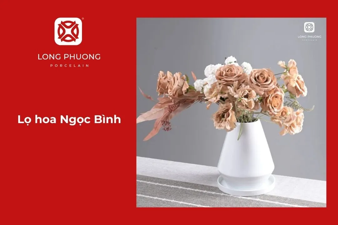 bình hoa sứ cắm tuyết mai