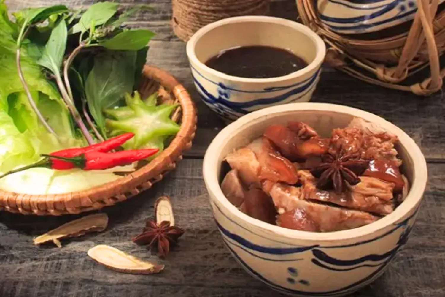 chân giò hầm ngũ vị