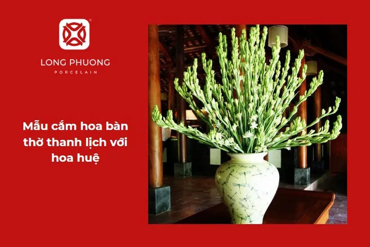 Hoa huệ trưng bàn thờ cao quý, thanh lịch