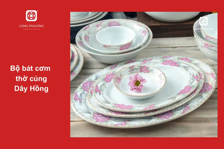 Bộ bát cơm với họa tiết hồng không hề sến, còn rất tinh tế và đẹp mắt