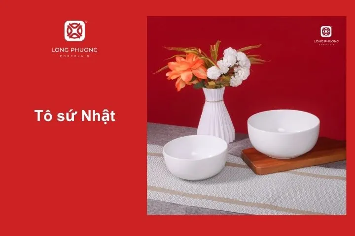 Tô sứ Nhật với thiết kế đơn giản, trang nhã, giúp tô mì trông hấp dẫn hơn.