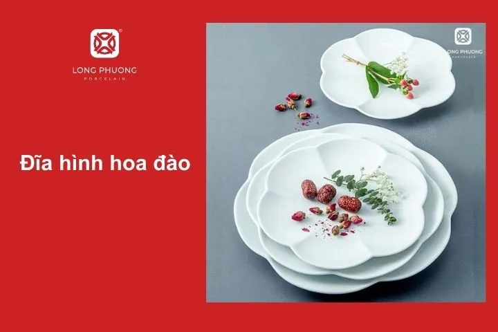 Tạo điểm nhấn mềm mại với đĩa hoa đào duyên dáng