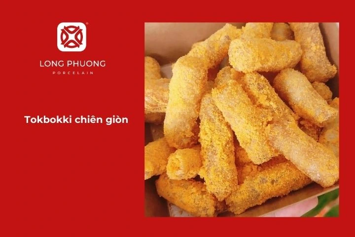 Món tokbokki chiên giòn cực kỳ thích hợp làm món ăn vặt buổi chiều