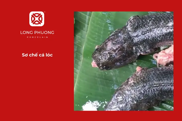 Làm sạch vảy cá bằng cách dùng dao cạo nhẹ từ đuôi lên đầu