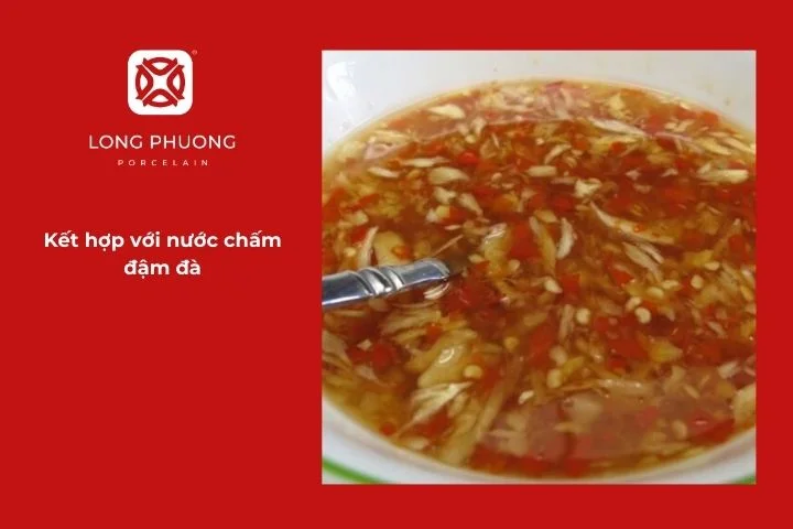 Nước chấm mắm nêm, muối ớt xanh ăn kèm cá lóc nướng đậm vị