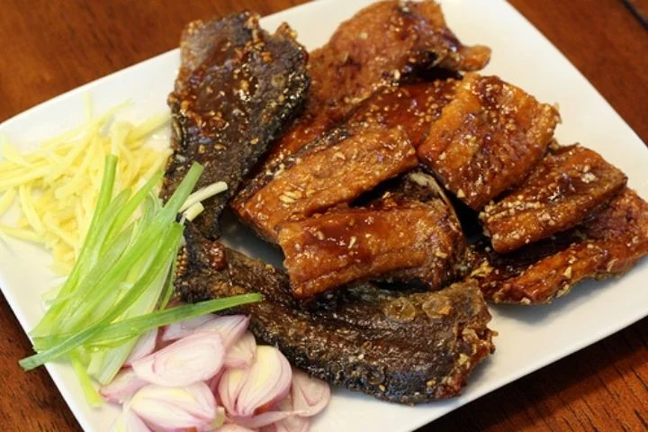 Các món ăn chế biến từ khô cá lóc 1 nắng hấp dẫn và dễ thực hiện tại gia