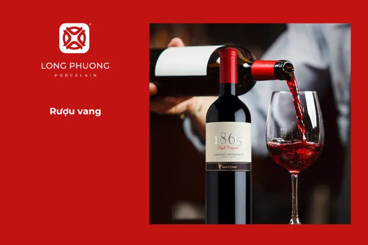 Ý nghĩa của việc tặng rượu chính là chúc cho nhau một khởi đầu may mắn, thành công