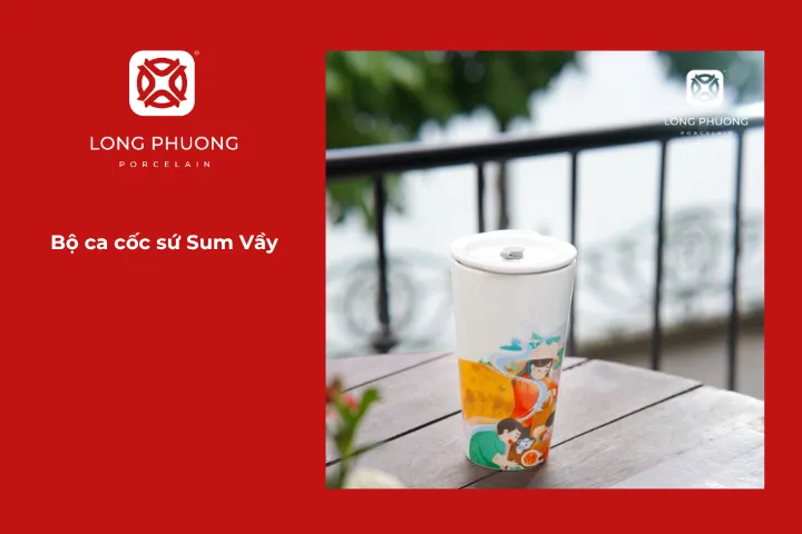 Với hình ảnh làng quê Việt Nam được khắc họa tinh tế, bộ ca cốc sứ này gợi lên cảm giác ấm áp, thân thuộc