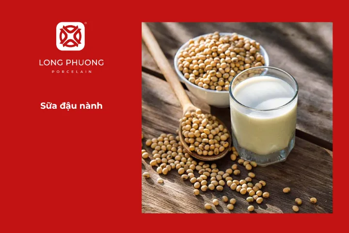 Sữa đậu nành nóng là món đồ uống mùa đông quen thuộc, tốt cho mọi lứa tuổi