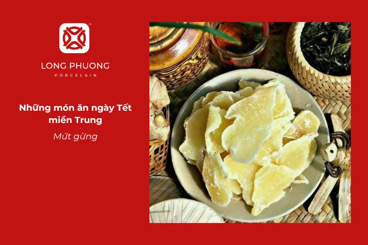 Mứt gừng được đặt trên bàn trà để mời khách, mang đến vị cay ấm đặc trưng