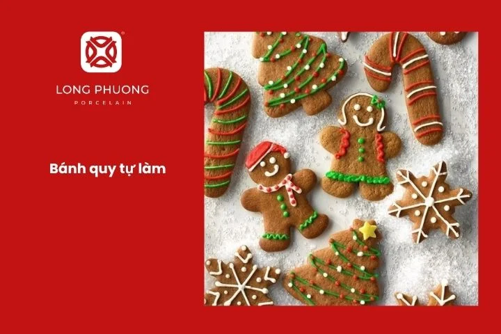 Bánh quy hình cây thông và người tuyết trên bàn tiệc Giáng sinh.