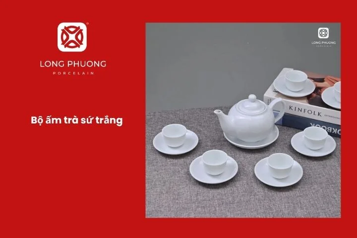 Bộ ấm trà sứ trắng thanh lịch dùng làm quà tặng