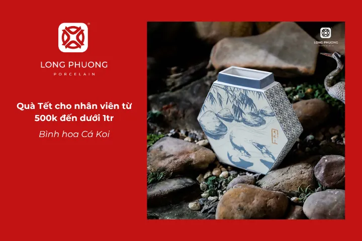 Bình hoa Cá Koi là món quà Tết ý nghĩa cho nhân viên, tượng trưng cho sự may mắn và kiên trì