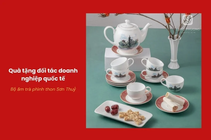 Bộ ấm trà Sơn Thủy gốm sứ Việt làm quà tặng quốc tế