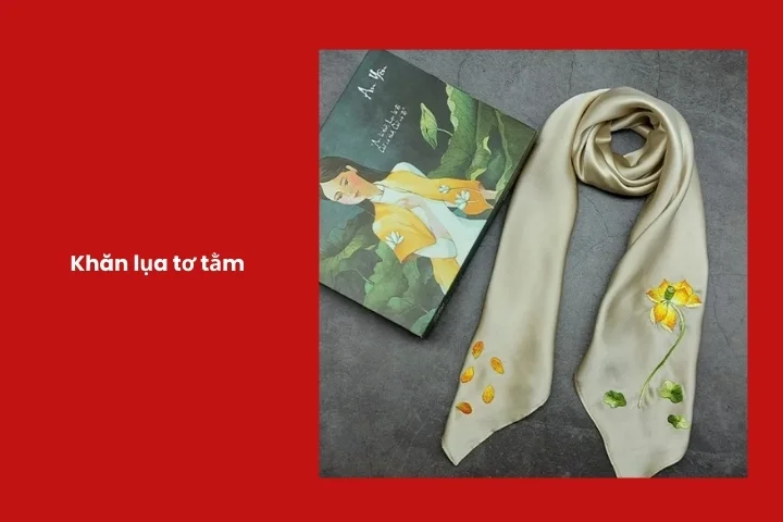 Khăn lụa tơ tằm Việt Nam làm quà tặng đối tác nữ người Trung Quốc